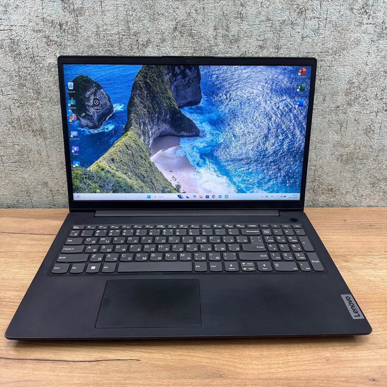 Lenovo V15 IG3