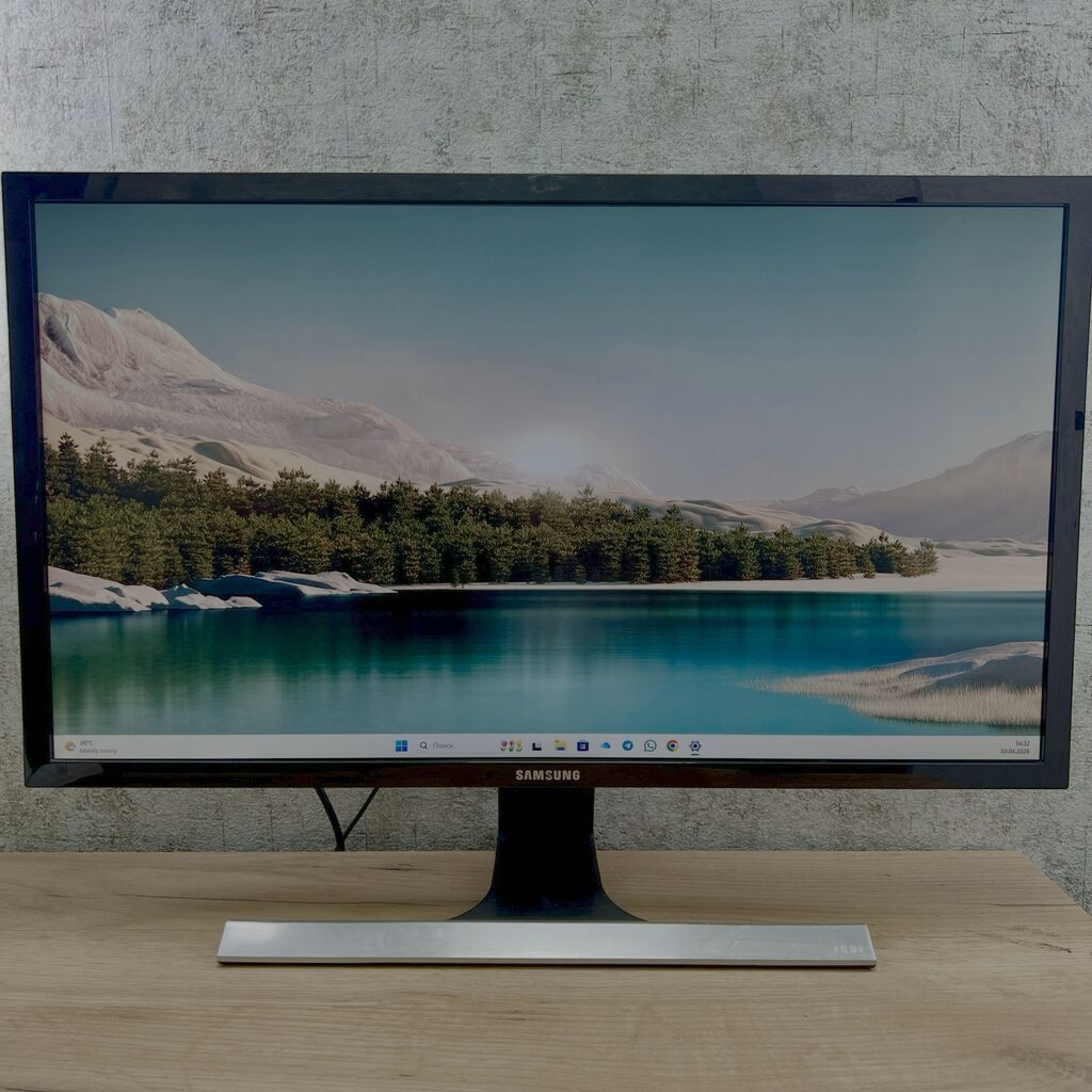 Samsung U28E590D