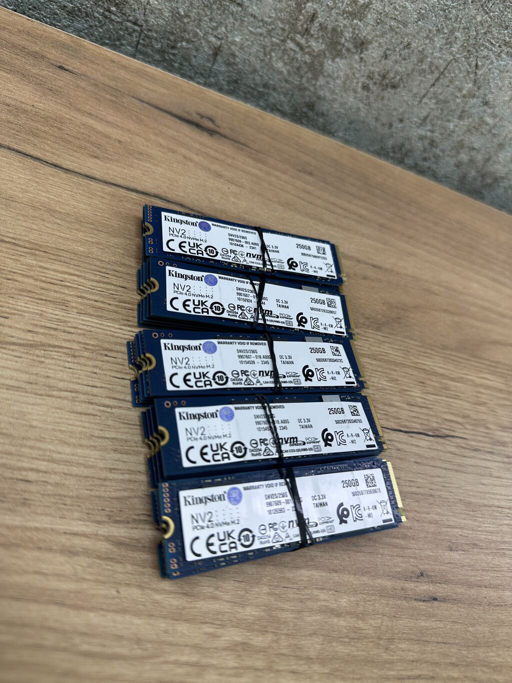 Kingston NV2 NVME 256gb